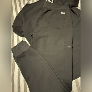 Black FIG jogger set